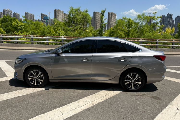 Used CHANGAN Eado 2020 PLUS Blue Whale NE 1.4T GDI DCT Prestige Model Exterior 3