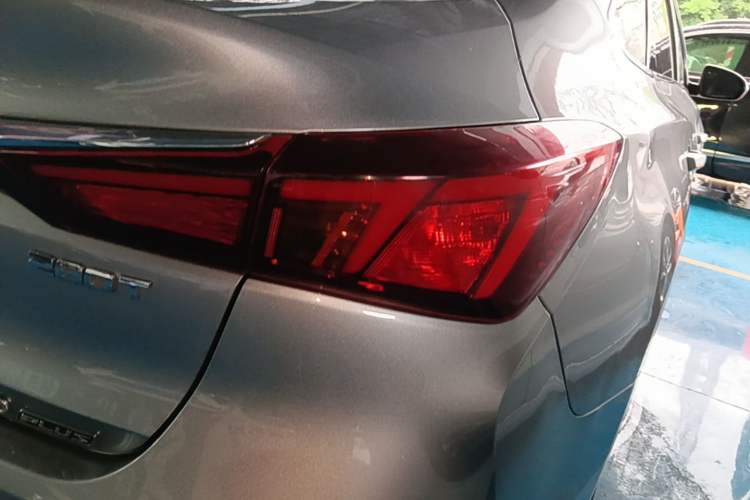 Used CHANGAN Eado 2020 PLUS Blue Whale NE 1.4T GDI DCT Prestige Model Exterior 3