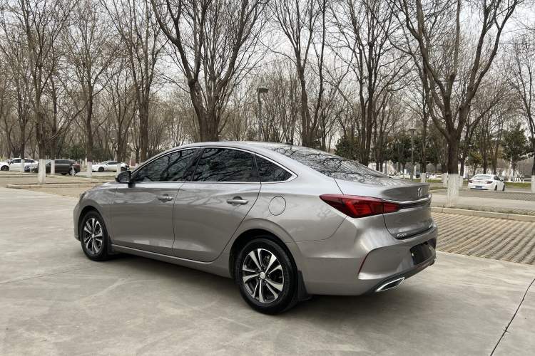 Used CHANGAN Eado 2020 PLUS Blue Whale NE 1.4T GDI DCT Prestige Model Exterior 3
