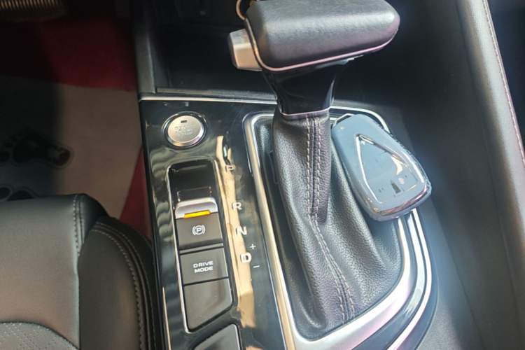 Used CHANGAN Eado 2020 PLUS Blue Whale NE 1.4T GDI DCT Prestige Model Gear Lever