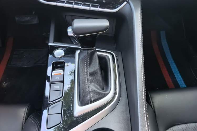 Used CHANGAN Eado 2020 PLUS Blue Whale NE 1.4T GDI DCT Prestige Model Gear Lever