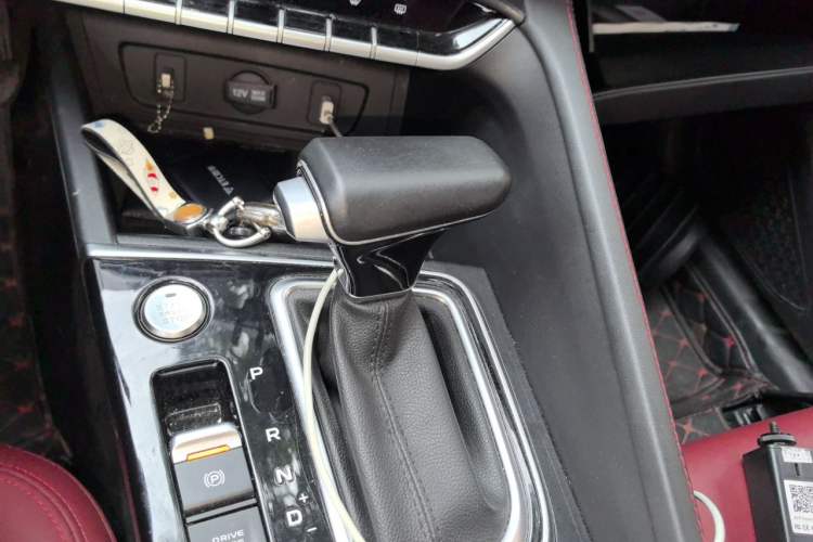 Used CHANGAN Eado 2020 PLUS Blue Whale NE 1.4T GDI DCT Flagship Model Gear Lever