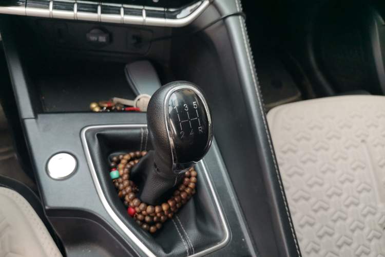 Used CHANGAN Eado 2020 PLUS 1.6L GDI Manual Elite Model Gear Lever
