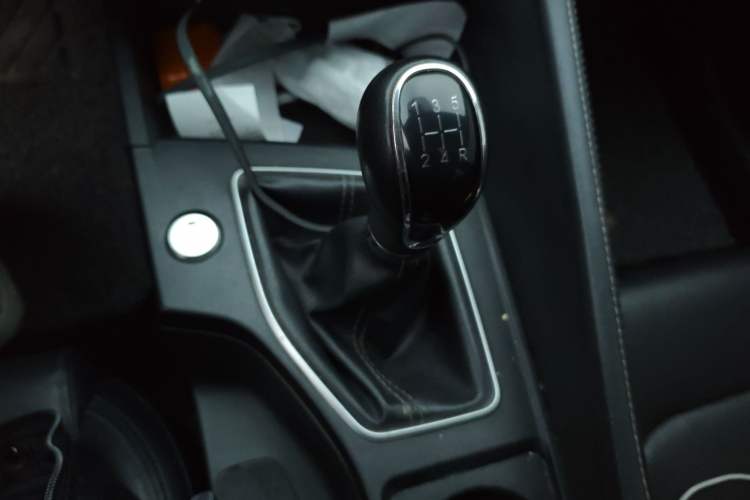 Used CHANGAN Eado 2020 PLUS 1.6L GDI Manual Luxury Model Gear Lever