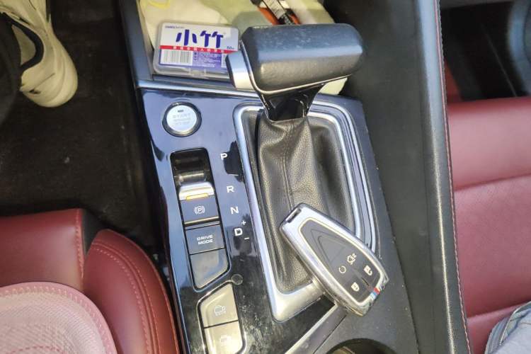 Used CHANGAN Eado 2020 PLUS Blue Whale NE 1.4T GDI DCT Flagship Model Gear Lever