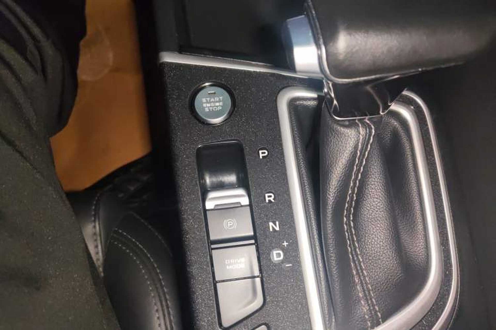Used CHANGAN Eado 2020 PLUS Blue Whale NE 1.4T GDI DCT Prestige Model Gear Lever