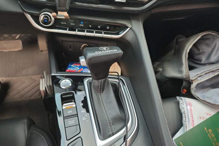Used CHANGAN Eado 2020 PLUS Blue Whale NE 1.4T GDI DCT Prestige Model Gear Lever