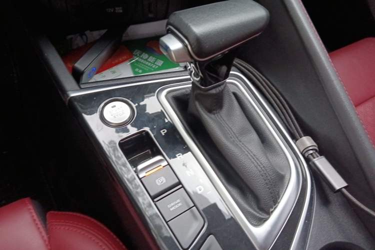 Used CHANGAN Eado 2020 PLUS Blue Whale NE 1.4T GDI DCT Flagship Model Gear Lever