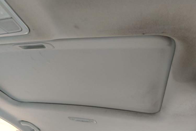 Used CHANGAN Eado 2020 PLUS 1.6L GDI Automatic Luxury Model Headliner