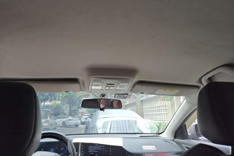 Used CHANGAN Eado 2020 PLUS 1.6L GDI Manual Elite Model Headliner