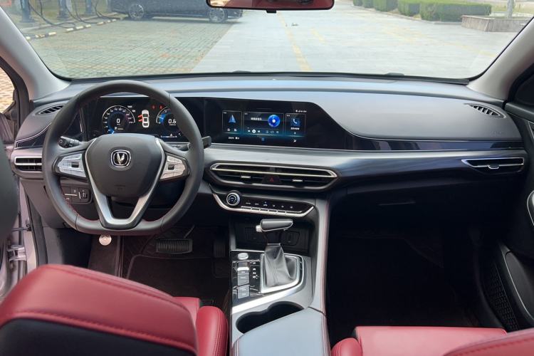 Used CHANGAN Eado 2020 PLUS Blue Whale NE 1.4T GDI DCT Flagship Model Interior 3