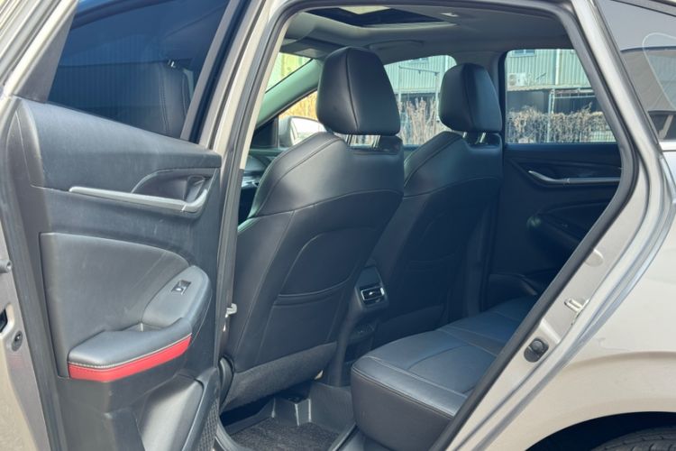 Used CHANGAN Eado 2020 PLUS Million Edition 1.6L GDI CVT Luxury Model Interior 3