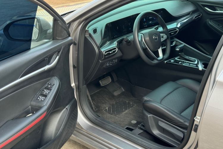 Used CHANGAN Eado 2020 PLUS Million Edition 1.6L GDI CVT Luxury Model Interior 4