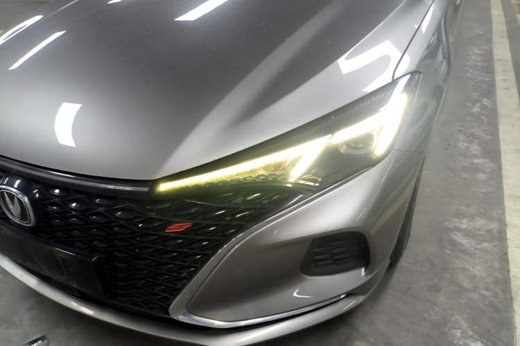 Used CHANGAN Eado 2020 PLUS Blue Whale NE 1.4T GDI DCT Prestige Model Left Front Headlight