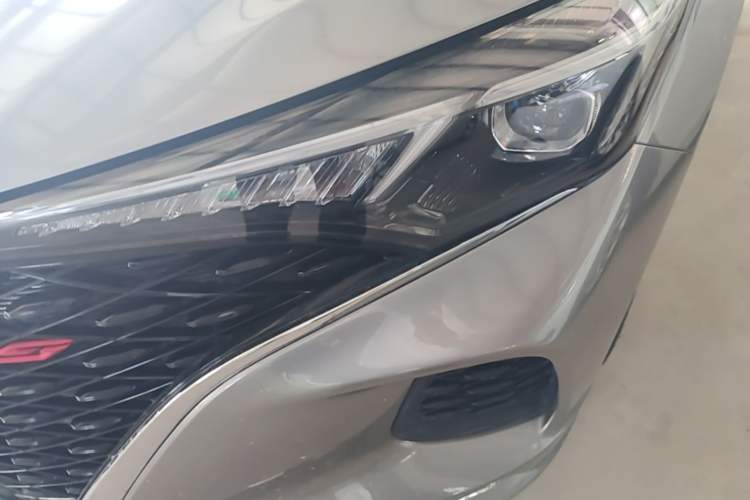 Used CHANGAN Eado 2020 PLUS Blue Whale NE 1.4T GDI DCT Prestige Model Left Front Headlight