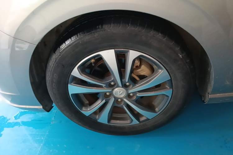 Used CHANGAN Eado 2020 PLUS Blue Whale NE 1.4T GDI DCT Prestige Model Left Front Wheel Hub