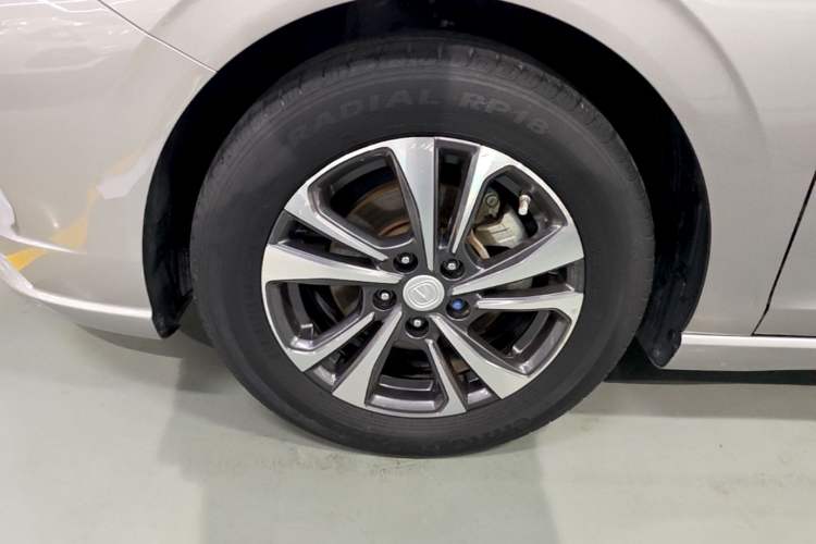Used CHANGAN Eado 2020 PLUS Blue Whale NE 1.4T GDI DCT Prestige Model Left Front Wheel Hub
