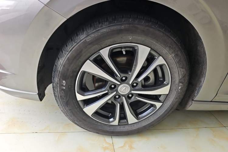 Used CHANGAN Eado 2020 PLUS Blue Whale NE 1.4T GDI DCT Prestige Model Left Front Wheel Hub
