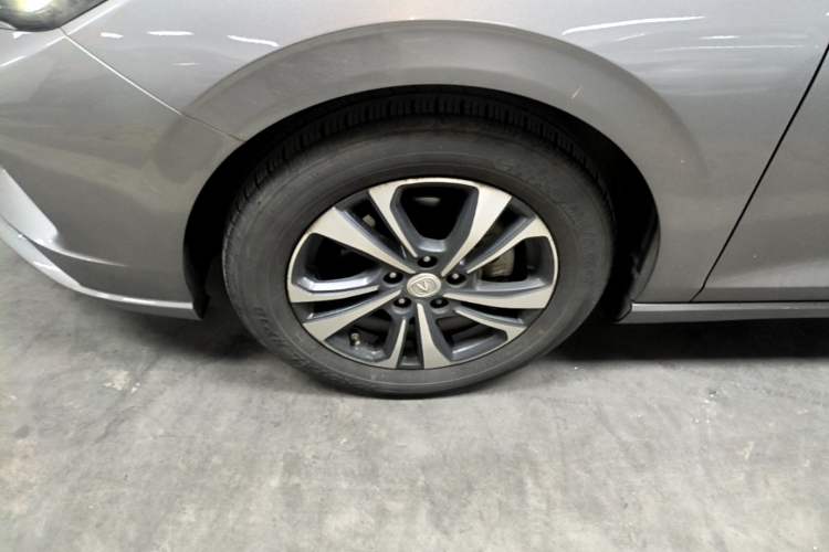 Used CHANGAN Eado 2020 PLUS Blue Whale NE 1.4T GDI DCT Prestige Model Left Front Wheel Hub
