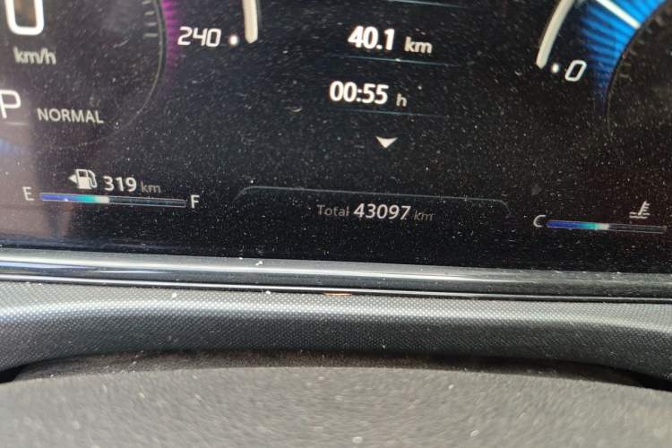 Used CHANGAN Eado 2020 PLUS Blue Whale NE 1.4T GDI DCT Flagship Model Odometer Close Up