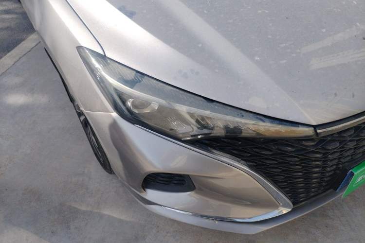Used CHANGAN Eado 2020 PLUS Blue Whale NE 1.4T GDI DCT Flagship Model Right Front Headlight