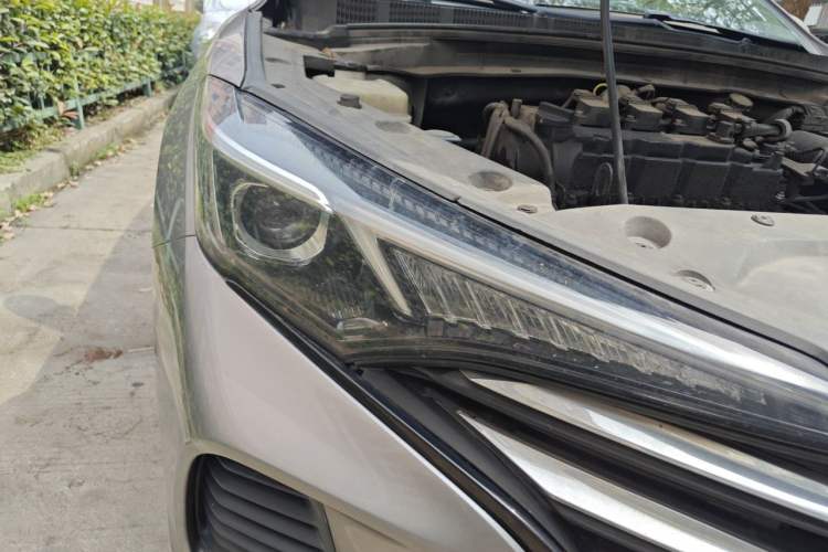 Used CHANGAN Eado 2020 PLUS 1.6L GDI Manual Elite Model Right Front Headlight