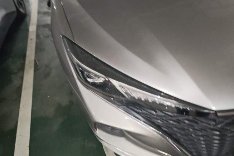 Used CHANGAN Eado 2020 PLUS Blue Whale NE 1.4T GDI DCT Flagship Model Right Front Headlight