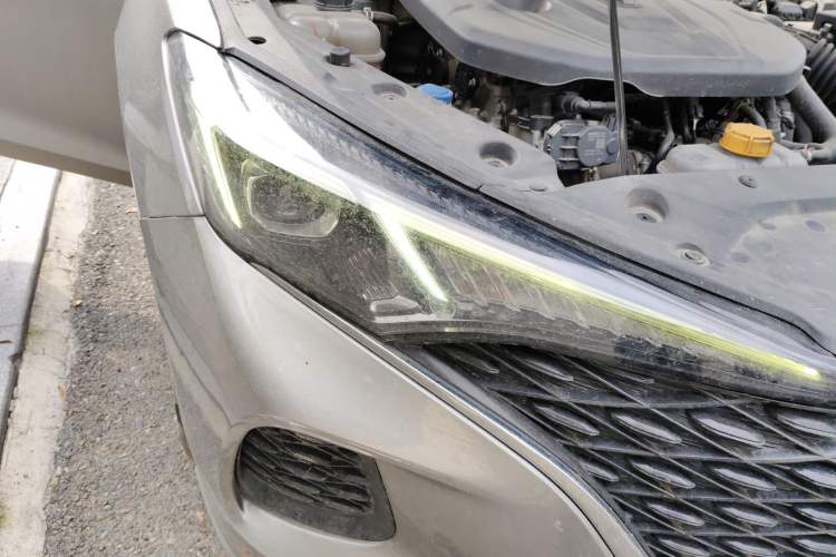 Used CHANGAN Eado 2020 PLUS Blue Whale NE 1.4T GDI DCT Prestige Model Right Front Headlight