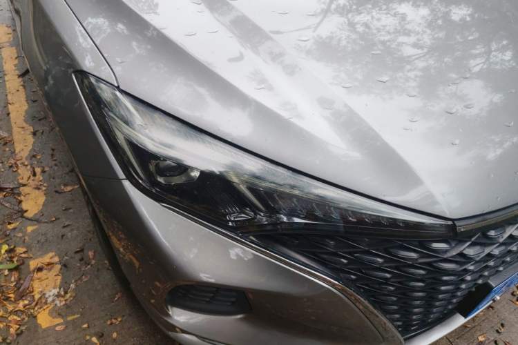 Used CHANGAN Eado 2020 PLUS Blue Whale NE 1.4T GDI DCT Flagship Model Right Front Headlight