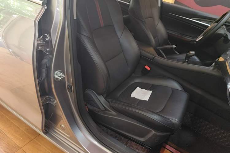 Used CHANGAN Eado 2020 PLUS 1.6L GDI Manual Luxury Model Right Front Seat