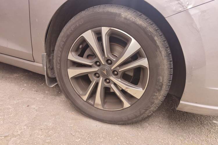 Used CHANGAN Eado 2020 PLUS Blue Whale NE 1.4T GDI DCT Prestige Model Right Front Wheel Hub