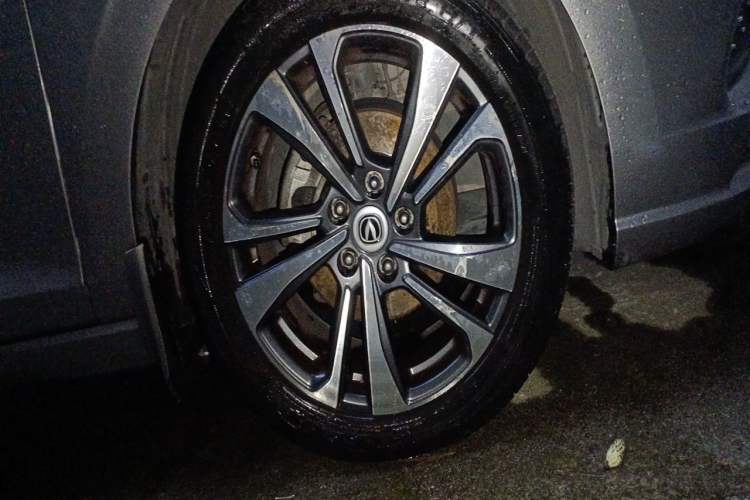 Used CHANGAN Eado 2020 PLUS Blue Whale NE 1.4T GDI DCT Flagship Model Right Front Wheel Hub