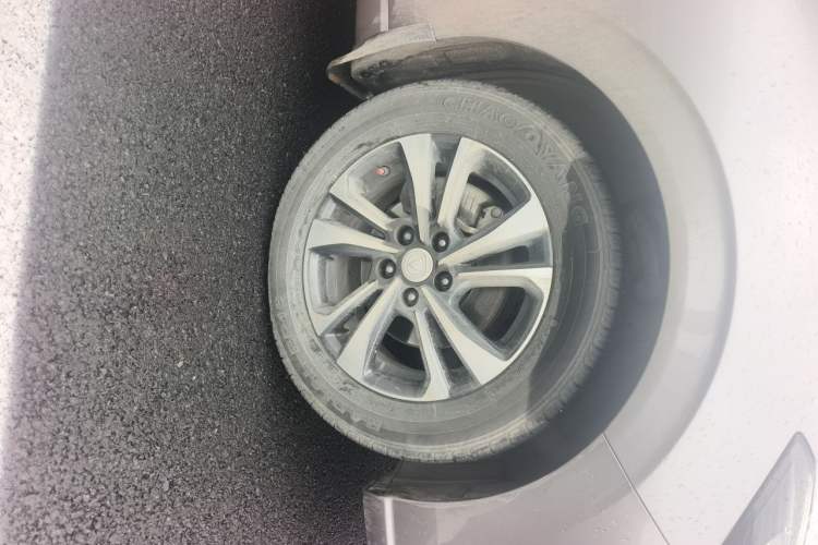 Used CHANGAN Eado 2020 PLUS Million Edition 1.6L GDI CVT Luxury Model Right Front Wheel Hub