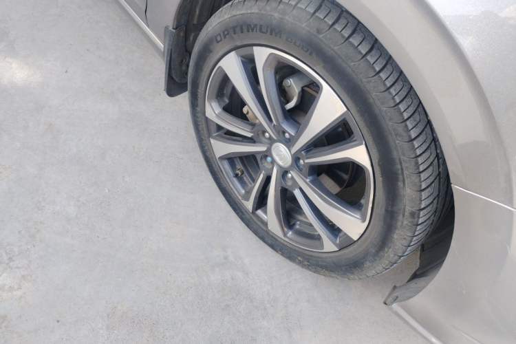 Used CHANGAN Eado 2020 PLUS Blue Whale NE 1.4T GDI DCT Flagship Model Right Front Wheel Hub