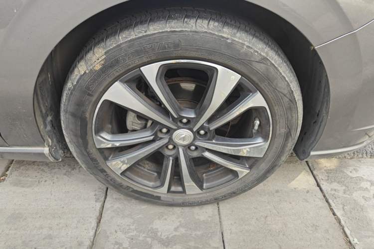 Used CHANGAN Eado 2020 PLUS Blue Whale NE 1.4T GDI DCT Flagship Model Right Front Wheel Hub