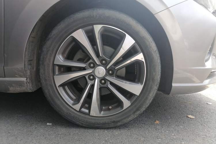 Used CHANGAN Eado 2020 PLUS Blue Whale NE 1.4T GDI DCT Flagship Model Right Front Wheel Hub