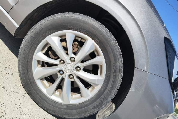 Used CHANGAN Eado 2020 PLUS 1.6L GDI Manual Elite Model Right Front Wheel Hub