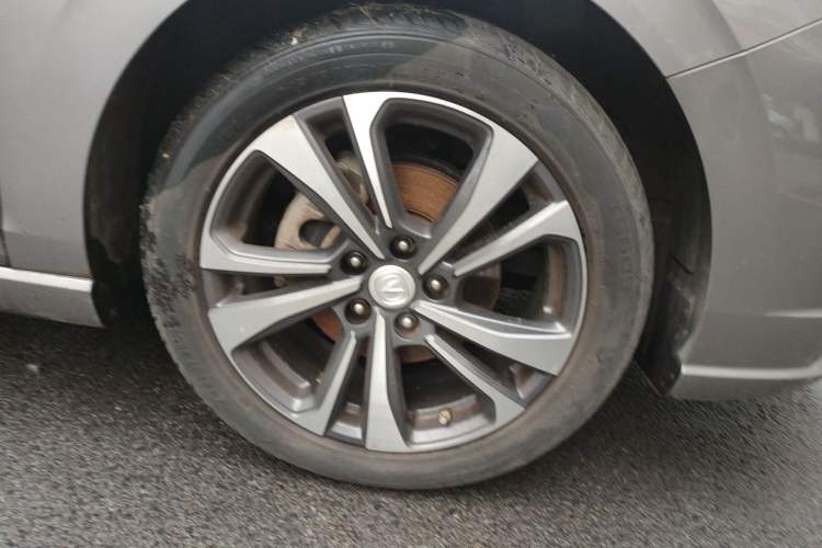 Used CHANGAN Eado 2020 PLUS Blue Whale NE 1.4T GDI DCT Flagship Model Right Front Wheel Hub