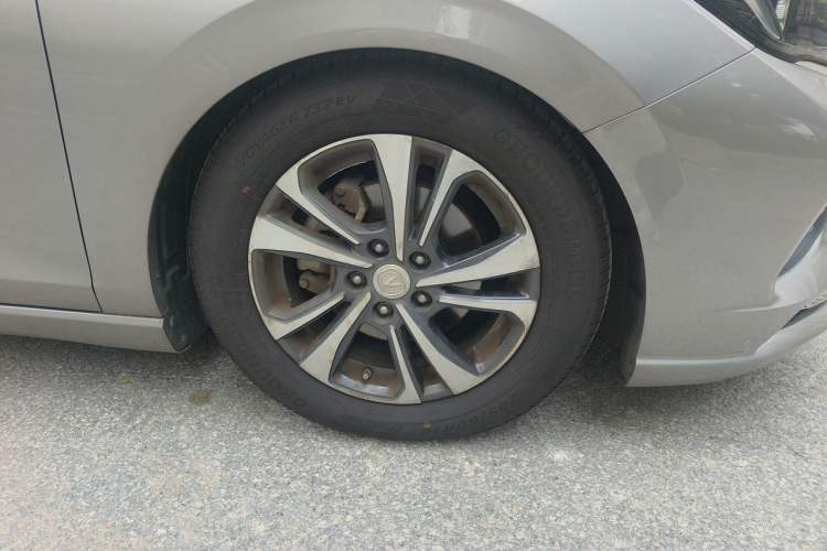 Used CHANGAN Eado 2020 PLUS Blue Whale NE 1.4T GDI DCT Prestige Model Right Front Wheel Hub