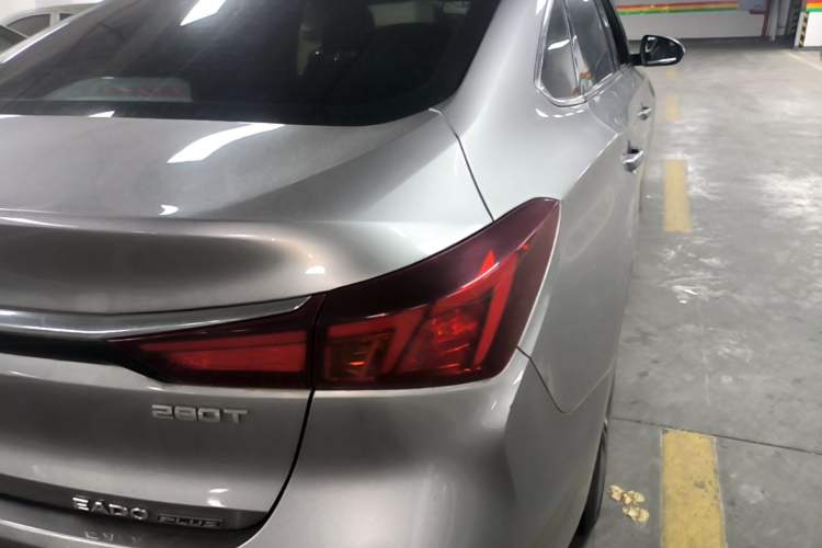 Used CHANGAN Eado 2020 PLUS Blue Whale NE 1.4T GDI DCT Prestige Model Right Rear Taillight
