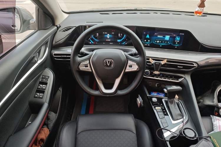 Used CHANGAN Eado 2020 PLUS Blue Whale NE 1.4T GDI DCT Prestige Model Steering Wheel