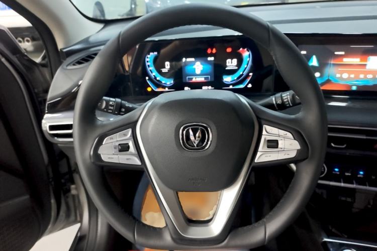 Used CHANGAN Eado 2020 PLUS Blue Whale NE 1.4T GDI DCT Prestige Model Steering Wheel