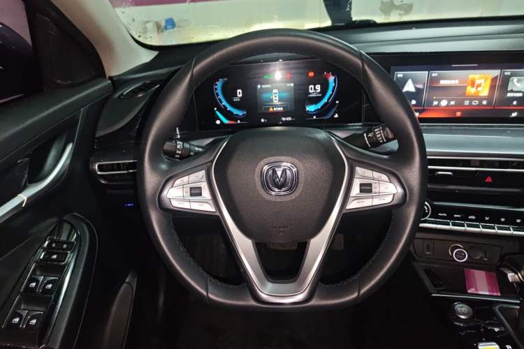 Used CHANGAN Eado 2020 PLUS Blue Whale NE 1.4T GDI DCT Prestige Model Steering Wheel
