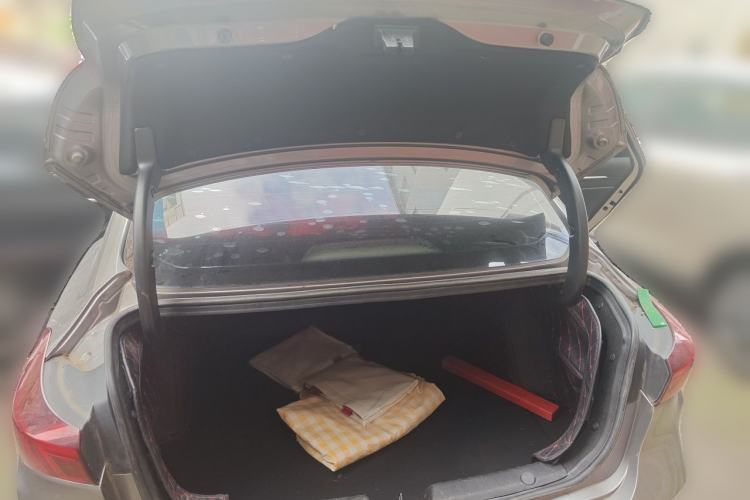 Used CHANGAN Eado 2020 PLUS Blue Whale NE 1.4T GDI DCT Prestige Model Trunk