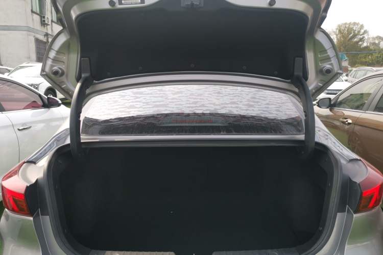 Used CHANGAN Eado 2020 PLUS Blue Whale NE 1.4T GDI DCT Flagship Model Trunk