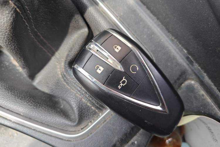 Used CHANGAN Eado 2020 PLUS 1.6L GDI Manual Elite Model Vehicle Key