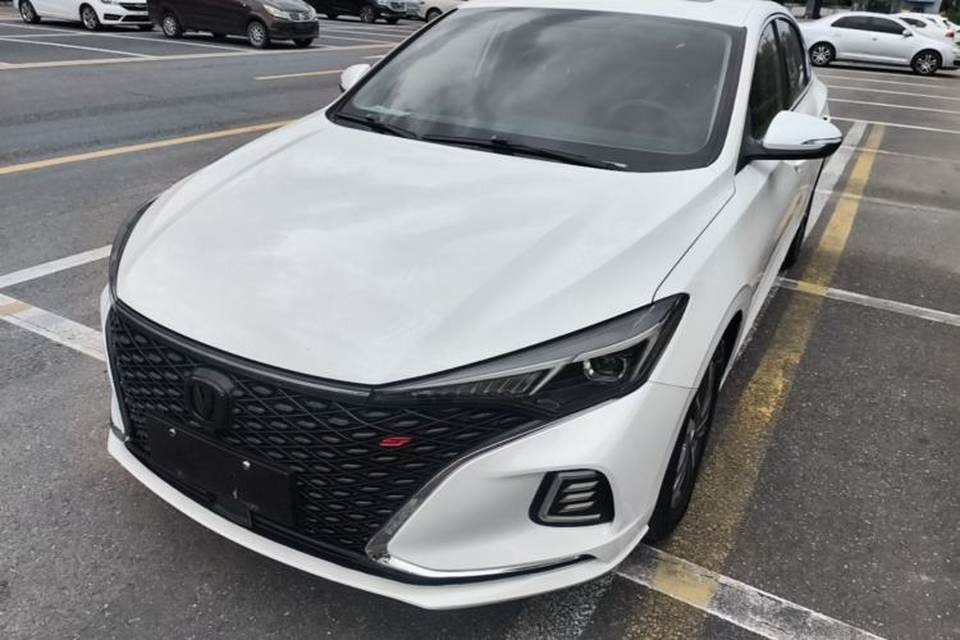 CHANGAN Eado 2020