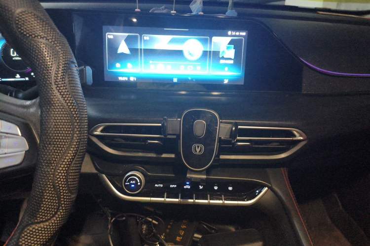 Used CHANGAN Eado 2020 PLUS Blue Whale NE 1.4T GDI DCT Flagship Model Audio And AC Panel