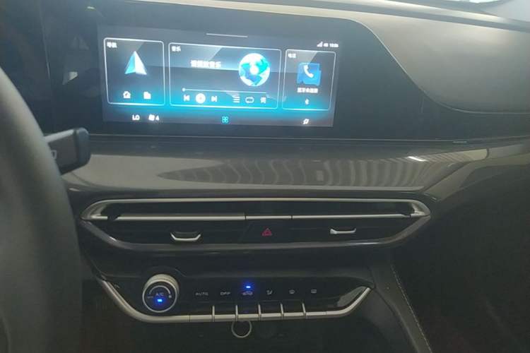 Used CHANGAN Eado 2020 PLUS Blue Whale NE 1.4T GDI DCT Prestige Model Audio And AC Panel