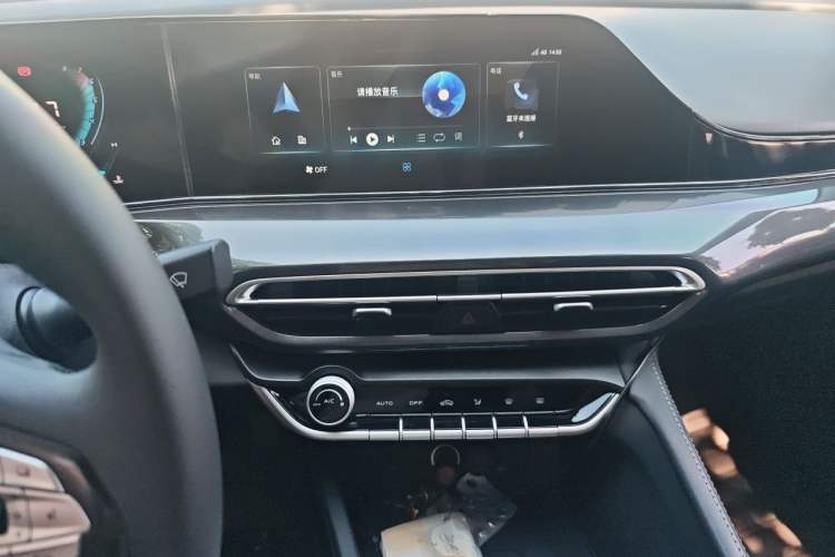 Used CHANGAN Eado 2020 PLUS Blue Whale NE 1.4T GDI DCT Prestige Model Audio And AC Panel